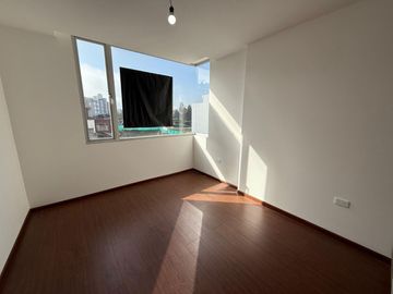 VENTA Departamento en Urb Jardines de Amagasí Quito Embajada Americana De los Guayacanes y Avigiras