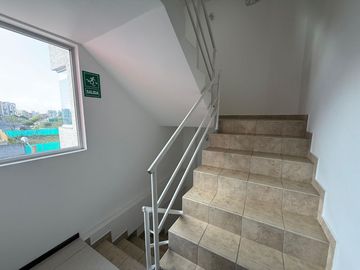 VENTA Departamento en Urb Jardines de Amagasí Quito Embajada Americana De los Guayacanes y Avigiras