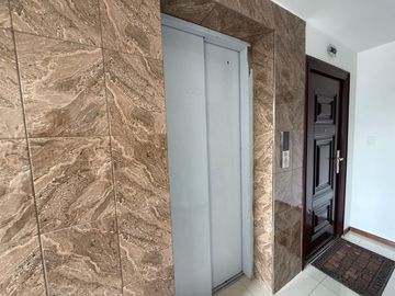 VENTA Departamento en Urb Jardines de Amagasí Quito Embajada Americana De los Guayacanes y Avigiras