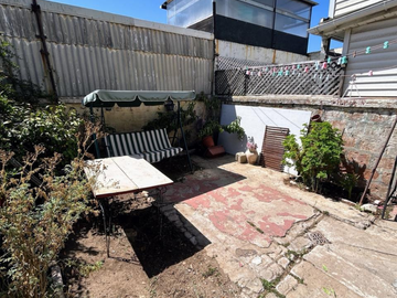 VENDE CASA EN GOMEZ CARREÑO, VIÑA DEL MAR