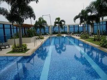 Good Deal :For Sale Fully Furnished 1 BR Loft with Balcony in One Rockwell East Tower, Rockwell Center