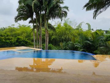 CASA EN CONJUNTO CERRADO EN MALABAR DE 910m2, CERRITOS, PEREIRA.