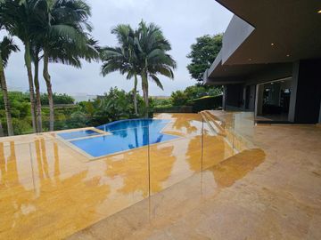 CASA EN CONJUNTO CERRADO EN MALABAR DE 910m2, CERRITOS, PEREIRA.