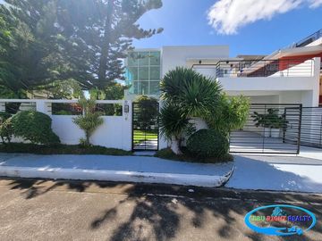 For Sale Modern House in Royale Cebu Estates Consolacion Cebu