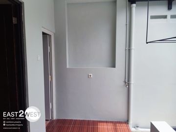 Dijual Rumah Kencana Loka BSD City Tangerang Selatan Murah Bagus Nyaman Siap Huni