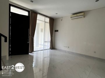 Disewakan Rumah Cluster Gracia Lavon Swancity Cikupa Tangerang Murah Bagus Nyaman Siap Huni