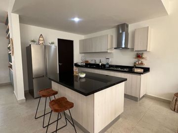 Casa en Venta en Cancún – Residencial con Parque de 3,200 m2 y Alberca
