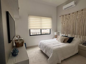 Casa en Venta en Cancún – Residencial con Parque de 3,200 m2 y Alberca