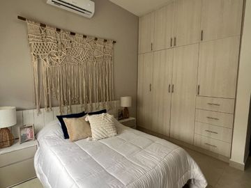 Casa en Venta en Cancún – Residencial con Parque de 3,200 m2 y Alberca
