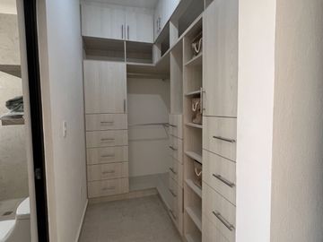 Casa en Venta en Cancún – Residencial con Parque de 3,200 m2 y Alberca