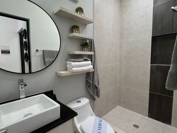 Casa en Venta en Cancún – Exclusiva, con Alberca y Parque de 3.2 Hectáreas