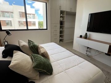 Casa en Venta en Cancún – Exclusiva, con Alberca y Parque de 3.2 Hectáreas