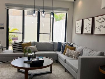 Casa en Venta en Cancún – Exclusiva, con Alberca y Parque de 3.2 Hectáreas