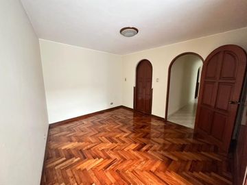 Chorrillos Casa en venta de 2 plantas de ocasion