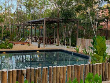 Casa en venta en Tulum, residencial privado con carril de nado!