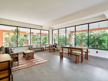 Casa en venta en Tulum, residencial privado con carril de nado!