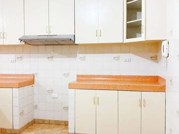 Alquiler de Departamento en Surco Urb. La Alborada Cerca a Chacarilla