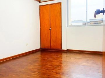 Alquiler de Departamento en Surco Urb. La Alborada Cerca a Chacarilla