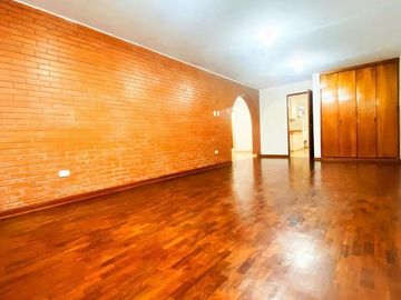 Alquiler de Departamento en Surco Urb. La Alborada Cerca a Chacarilla