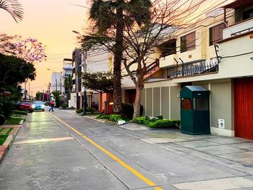 Alquiler de Departamento en Surco Urb. La Alborada Cerca a Chacarilla