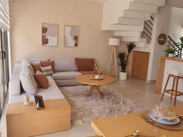 Casa en Venta en Playa del Carmen, Residencial Privado con Alberca