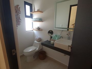 Casa en Venta en Playa del Carmen, Residencial Privado con Alberca