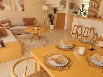 Casa en Venta en Playa del Carmen, Residencial Privado con Alberca