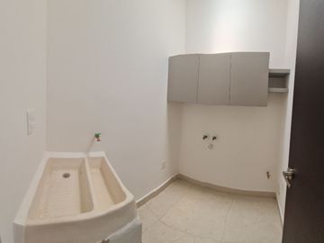 Casa en Venta en Playa del Carmen, Residencial Privado con Alberca