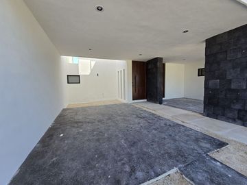 CASA NUEVA A DOBLE ALTURA FRENTE A PARQUE EN PRIVADA TAMORA, CONKAL