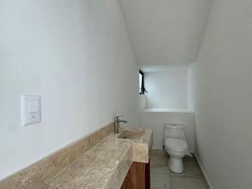 CASA NUEVA A DOBLE ALTURA FRENTE A PARQUE EN PRIVADA TAMORA, CONKAL