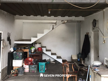 House & 5 rentals for sale. Price can be negotiated. Strategic location at Tugu Cimanggis, Depok. P3.051.02.25/FRK