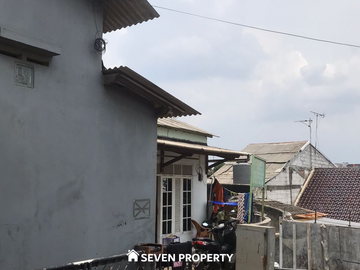 9 door rental for sale. Price can be negotiated. Strategic location in Cimanggis, Depok. P3.052.02.25/FRK