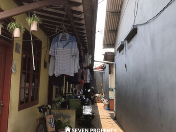 9 door rental for sale. Price can be negotiated. Strategic location in Cimanggis, Depok. P3.052.02.25/FRK