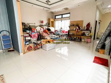 Villa Siap Huni Dijual di Komplek Cemara Asri Jalan Peony