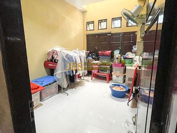 Villa Siap Huni Dijual di Komplek Cemara Asri Jalan Peony