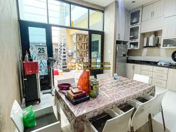 Villa Siap Huni Dijual di Komplek Cemara Asri Jalan Peony