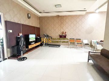 Villa Siap Huni Dijual di Komplek Cemara Asri Jalan Peony