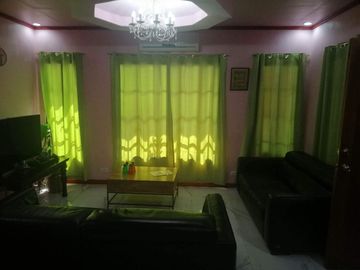 House and lot for sale in Greenwoods Cainta
