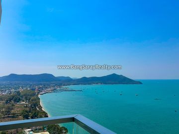 Beach Front Condo for Sale, with fantastic Sea Views.