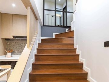 Penthouse duplex condo , in the heart of Nimman that feels like a private home.