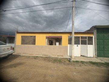 VILLAMIL PLAYAS VENDO DE OPORTUNIDAD CASA EN URB. REFUGIO DEL MAR