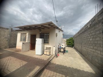 VILLAMIL PLAYAS VENDO DE OPORTUNIDAD CASA EN URB. REFUGIO DEL MAR