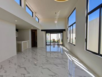 Casa Nueva en Venta en Atlixco, Puebla | 1 Nivel con Alberca y Modernos Acabados