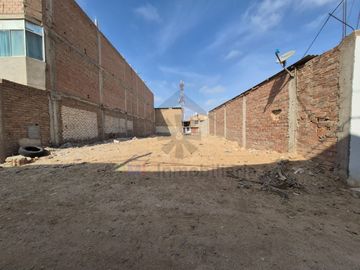 REMATE DE TERRENO CERCA A LA PISTA DE PIMENTEL CHICLAYO