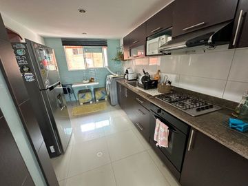 Apartamento en venta cerca a villa country y El Golf. 2 habitaciones con baño