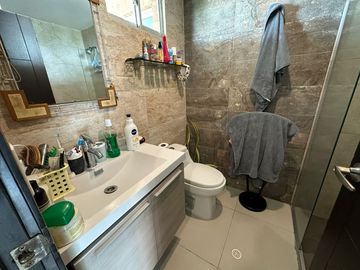 Apartamento en venta cerca a villa country y El Golf. 2 habitaciones con baño