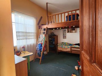 SE VENDE CASA EN MAGDALENA LÍMITE CON SAN ISIDRO