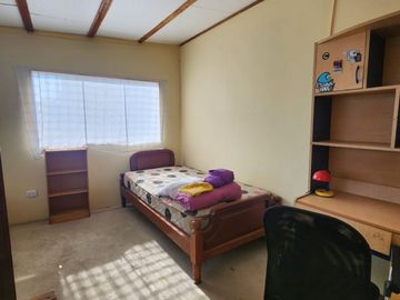 SE VENDE CASA EN MAGDALENA LÍMITE CON SAN ISIDRO