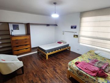 SE VENDE CASA EN MAGDALENA LÍMITE CON SAN ISIDRO