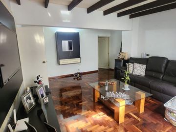 SE VENDE CASA EN MAGDALENA LÍMITE CON SAN ISIDRO